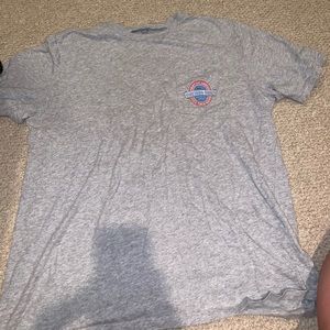 Extremely nice VINEYARD VINES tee! NO FLAWS!